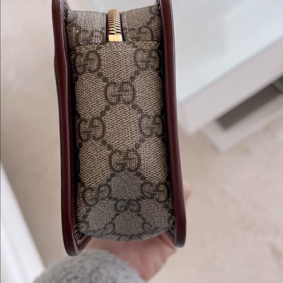 NEW! GIFTABLE! Gucci GG Supreme Toiletry Clutch Pouch - Picture 14 of 15